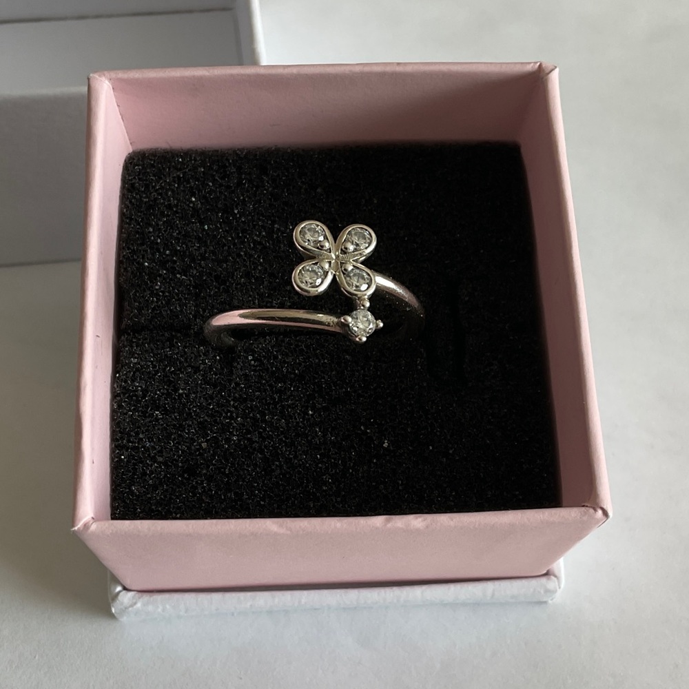 Pandora Silver Ring with Clear Crystal Flower